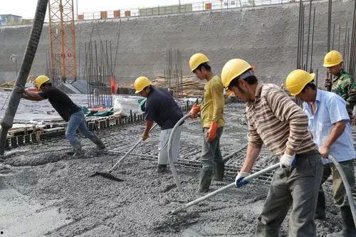 工地混凝土爆料视频大全,揭秘建筑现场真实瞬间  第2张